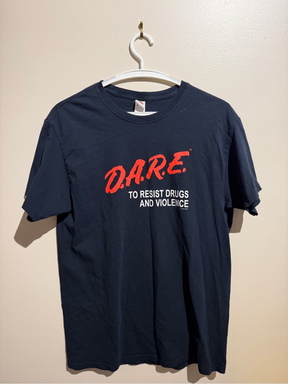 Vintage 90’s D.A.R.E keeping kids off drugs tee medium